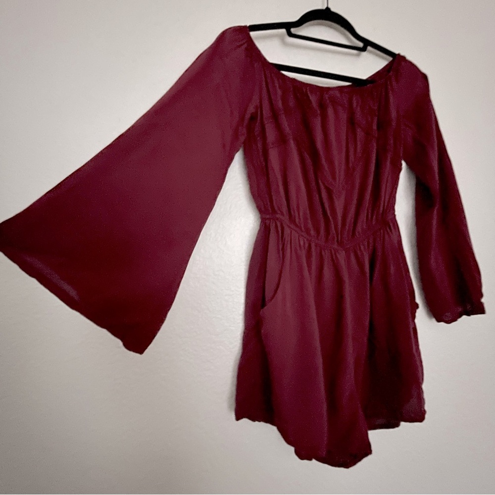 Xhilaration Bell Sleeve Romper Small